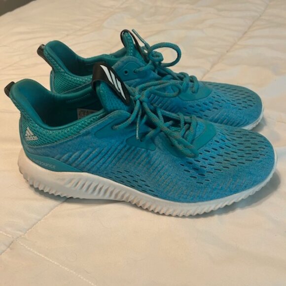 Adidas Tennis Shoes - Picture 3 of 6